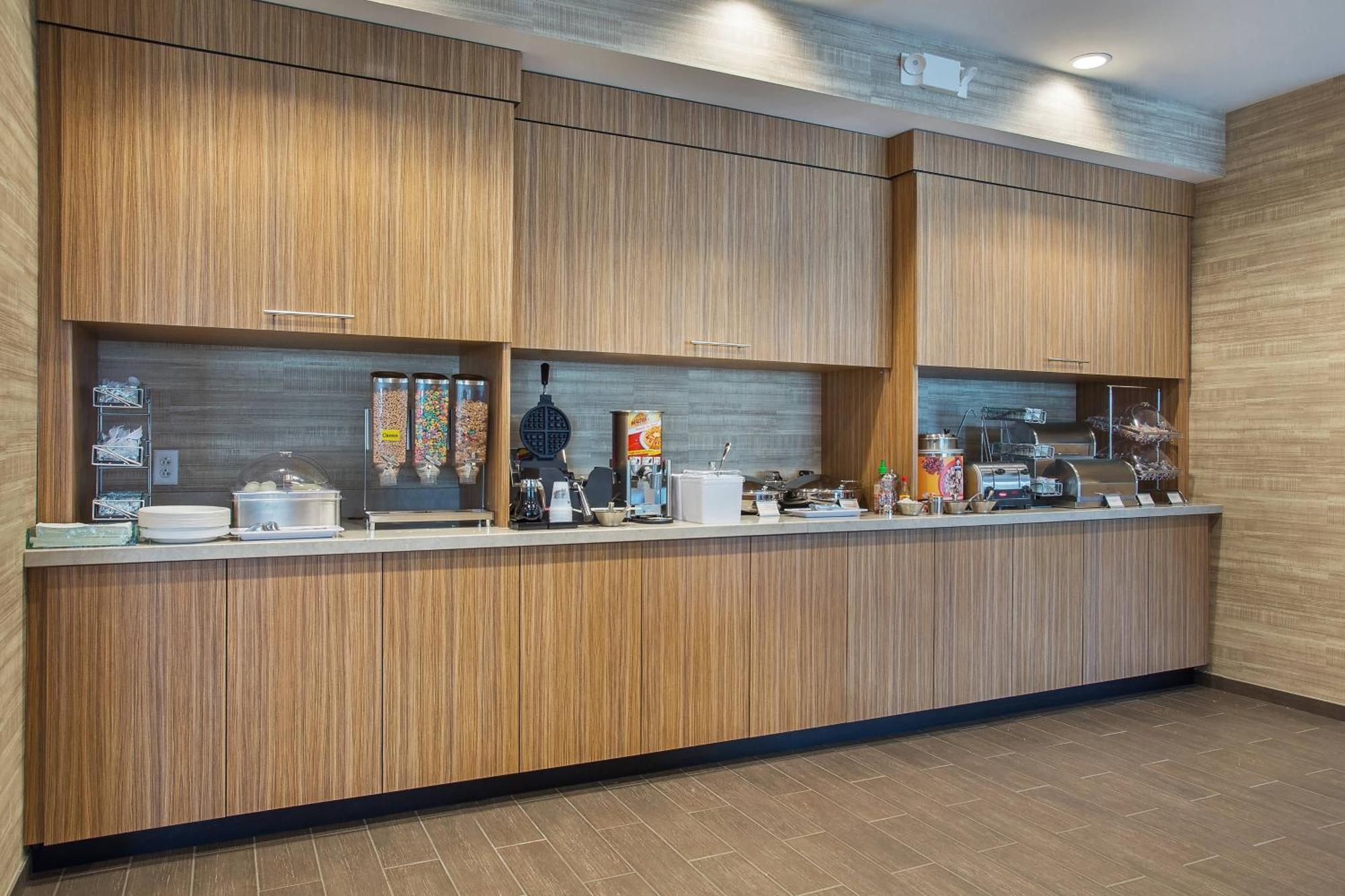 Towneplace By Marriott Knoxville Hotel